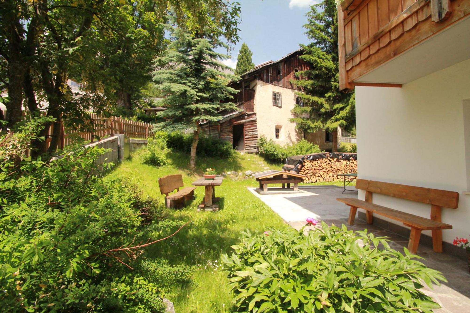 Pension Merisana Corvara In Badia Exterior photo