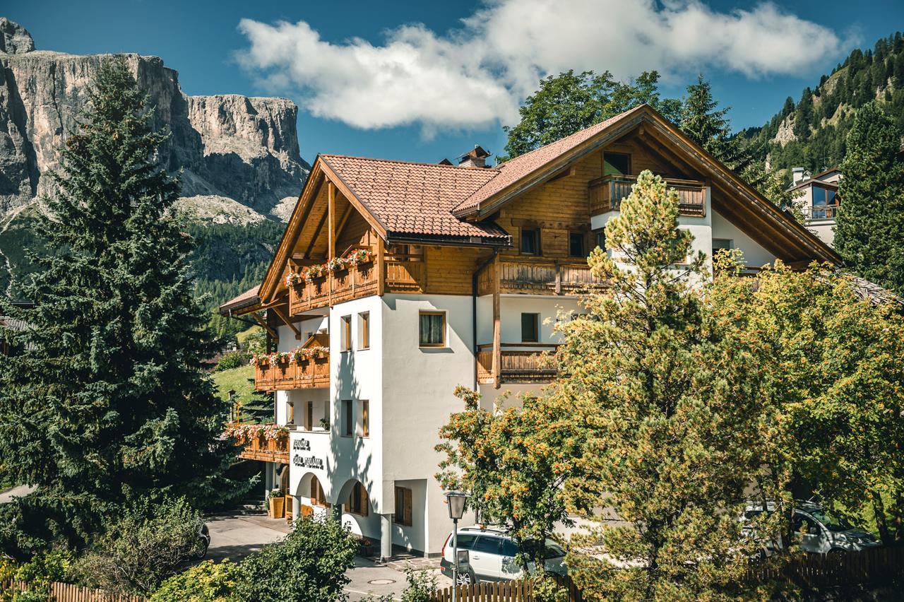 Pension Merisana Corvara In Badia Exterior photo